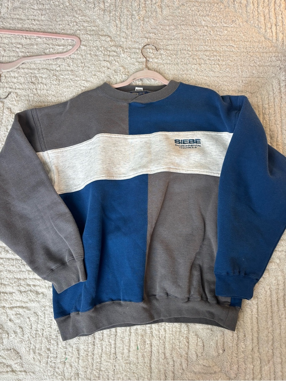 Vintage 90s Colorblock Navy & Gray Crewneck Sweatshirt - Picture 2 of 8
